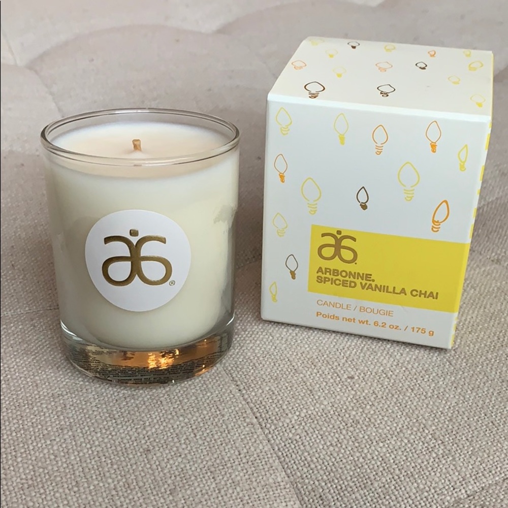Arbonne Vanilla Chai Candle 6.2 oz.